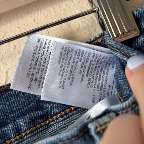 Levi's | Women's Ribcage Straight Leg Jeans Size 29 Medium Wash Button Fly - Picture 6 of 9